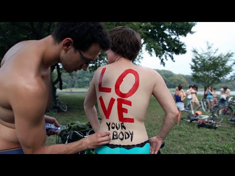 Video: Kapan Dunia Naked Bike Ride Di London, San Francisco, Dan Banyak Lagi