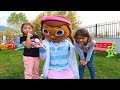 Öykü ve Masal Doc McStuffins'a Şaka Yaptı! Funny Kids Video