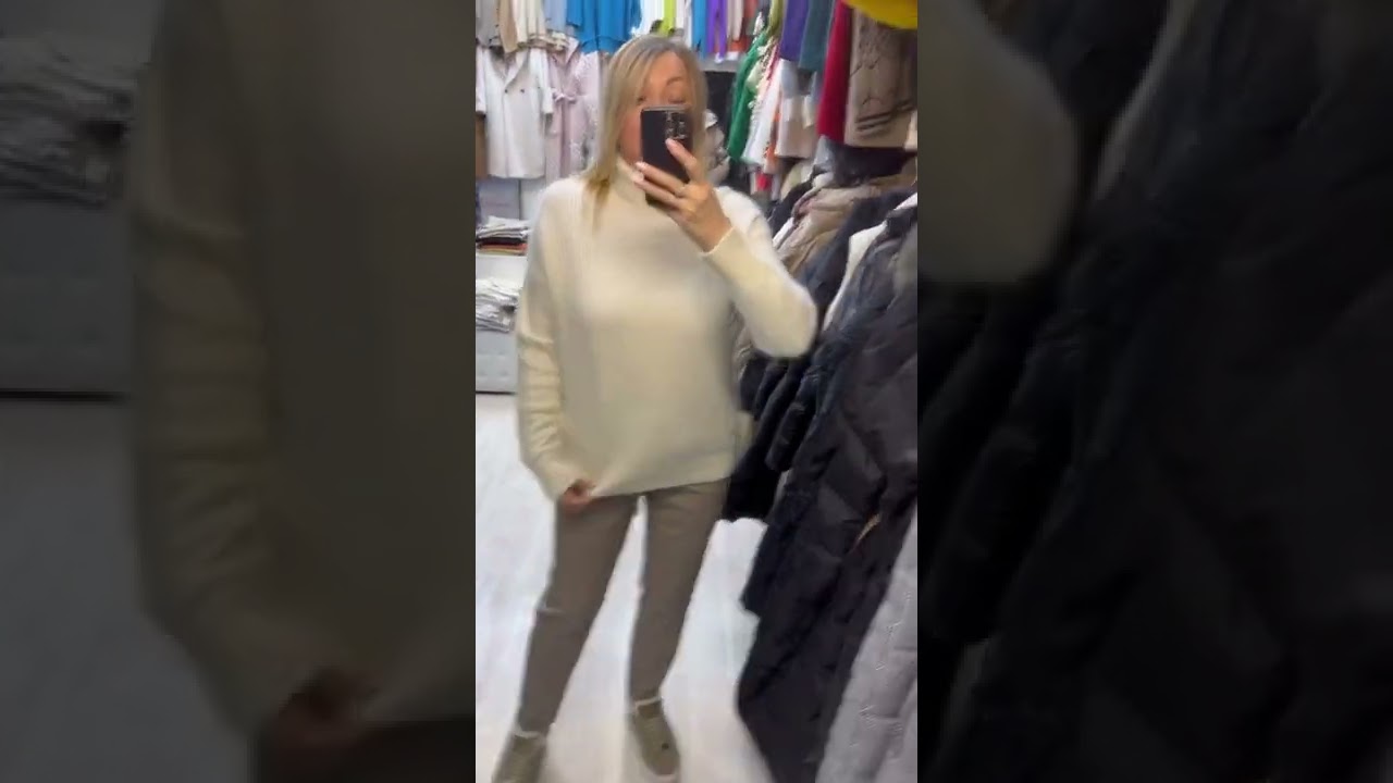 ТЦ Южный джемпер р-р 44 до 50