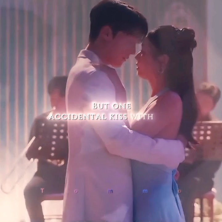 She accidentally kissed her boss 😳 #dynamitekiss #ahneunjin #jangkiyong #kdrama #edit #newkdrama #fy