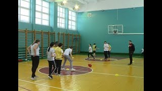 Сургутские школьники на уроках физкультуры будут играть в тэг-регби Сургутские школьники на уроках физкультуры будут играть в тэг-регби