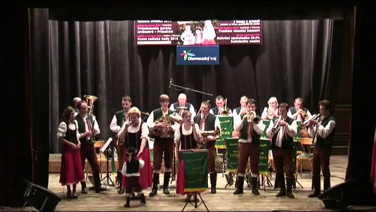 Moravská Veselka - Směs polek.mpg