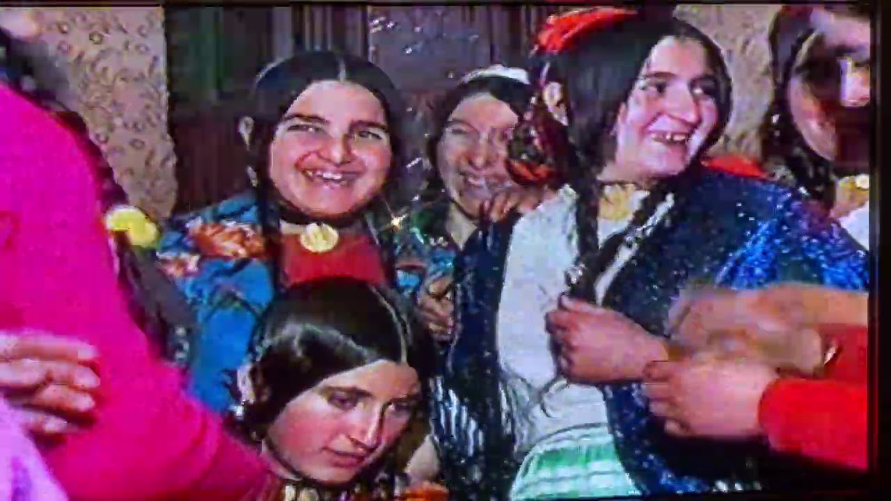 Exclusiv Premiera , Leo de la Strehaia cânta la nunta lui cu Anca!! Acum 30 de ani !!