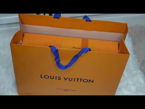 😱 LOUIS VUITTON POCHETTE COUSSIN, LOUIS VUITTON UNBOXING, LV VUITTAMINS  COLLECTION!