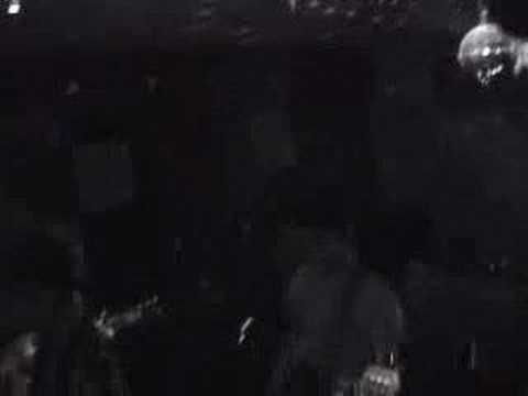 The Sastro - Lari 100 (Live at Parc)