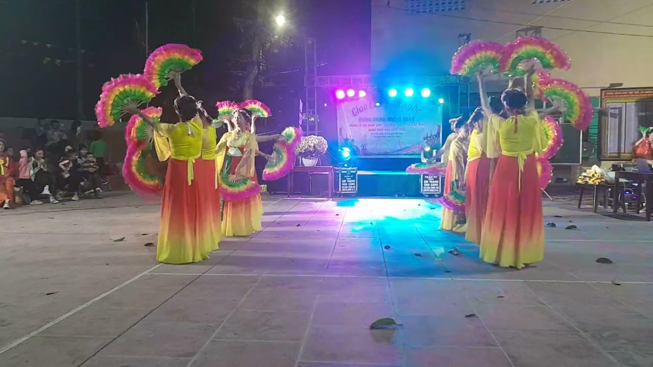 CLB thôn thị giao lưu mừng lễ hội đình sơn tiên lục bắc ninh ngày mùng 6/giêng/2026