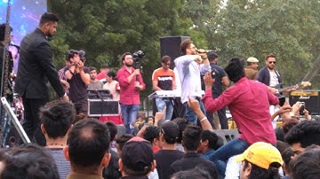 JASSI Gill and Babbal Rai at Hans Raj college  fest(Karda pyaar sajna)😍😍