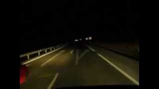 De noche conduciendo el bus