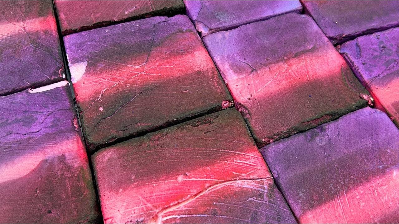 GYM CHALK★Dyed chalk★Crispy powder★Oddly satisfying video★ - YouTube