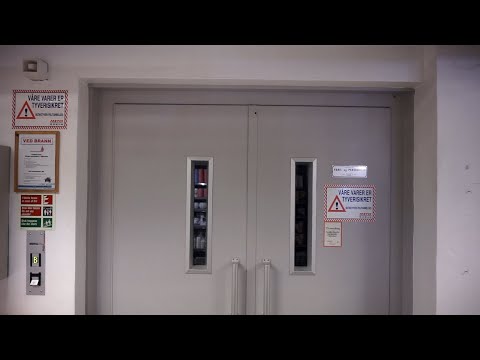 Machine Room Tour 1992 DEVE Schindler Hydraulic Freight Elevator Storgata 19 Bodø Norway