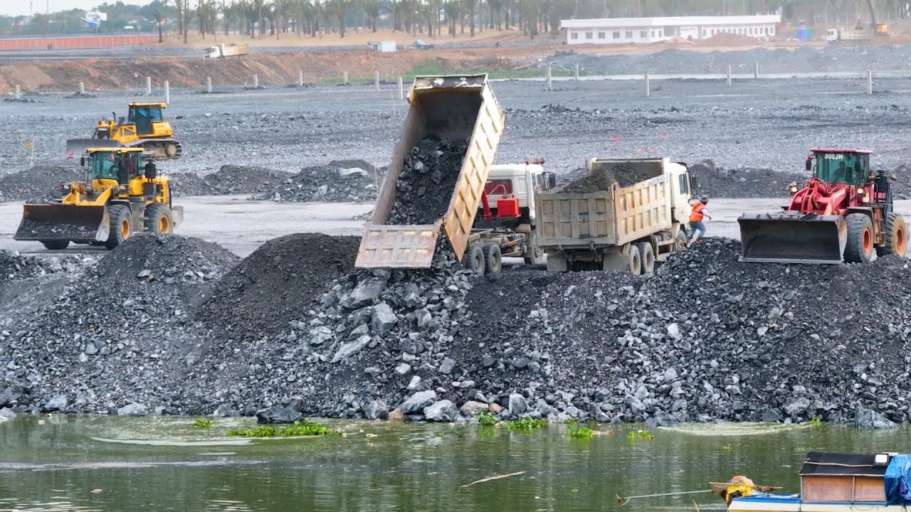 Incredible SHACMAN Transporting Rock Staffing In Lakes Using Bulldozer