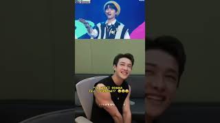 Chan Kept On Laughing While Watching Lee Knows Performance
