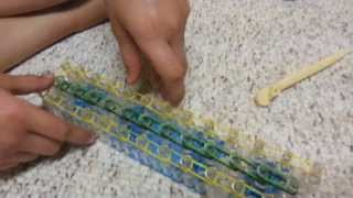 How to make the Raindrop Rainbow Loom Bracelet - Tutorial #3