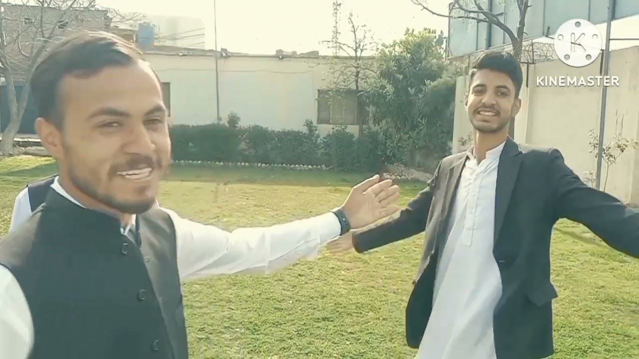 Sub Fellows nay Apnay Apnay views diye Sunday wala trip be discuss hua..🤣🤭