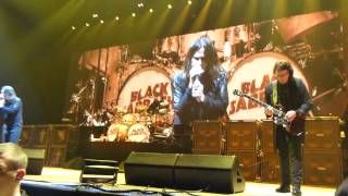 Vignette de la vidéo "Black Sabbath - N.I.B. (Live in Glasgow, United Kingdom 2017)"