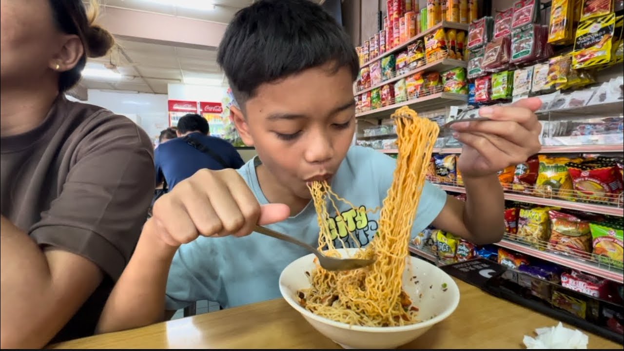 Суриати и дети пригласили нас заглянуть к Ми Лашау после долгого отсутствия