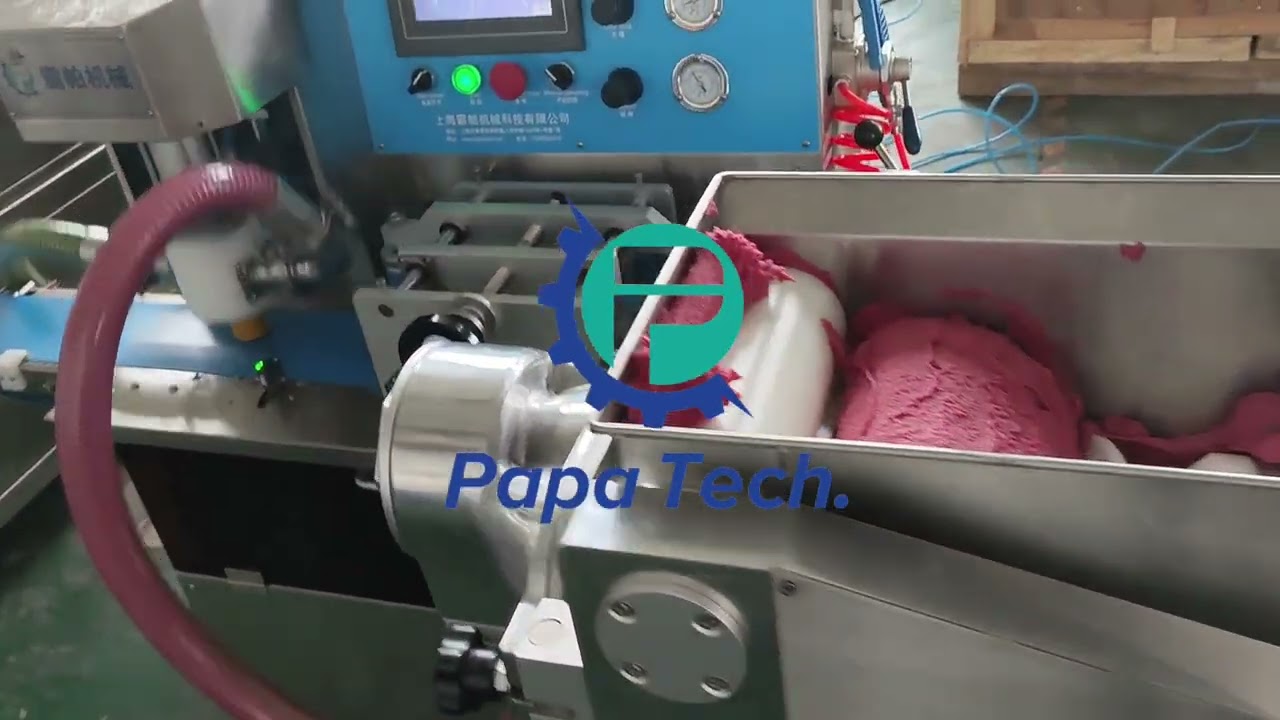 Papa machine making three color panda cookie panda mooncake