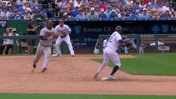 MIN@KC: Royals escape bases-loaded jam with DP