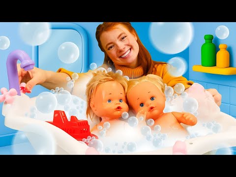 Paul und Paula baden – Lustige Wasserspiele mit Irene und Puppen