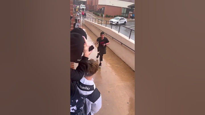 🚀 L'ÉLÈVE QUI TRANSFORME SON COLLÈGE EN STADE ! (Toute l'école le suit) #Viral