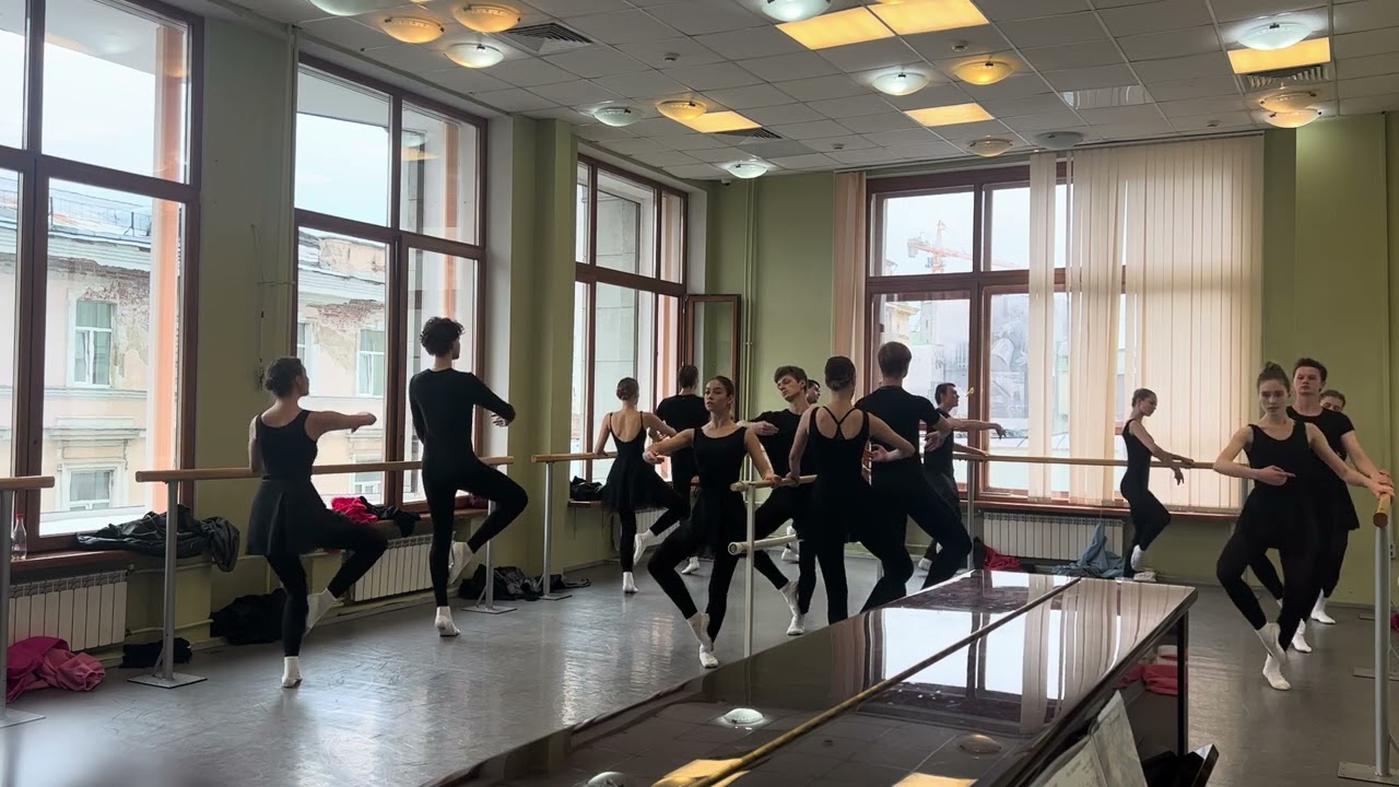 Зачет по танцу 3 курс 2 семестр (курс Е. А. Писарева)