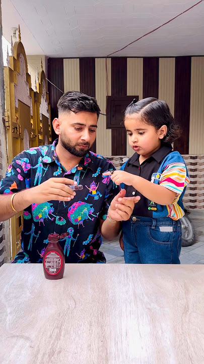 Anaya Chocolate Syrup Ke Sath Kha Gayi Apni Finger 😳
