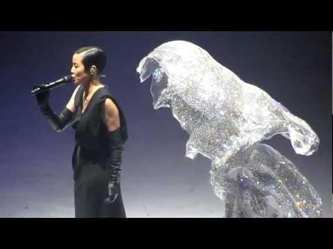 Concert YY 黃偉文作品展 11-02-2012 - 何韻詩 HOCC 癡情司