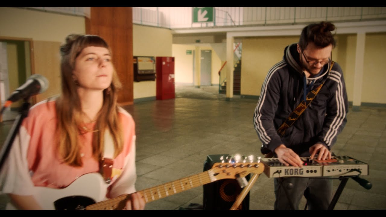 Watch ELEPHANTS ON TAPE - »Narks« (Live Session) on YouTube Watch ELEPHANTS ON TAPE - »Narks« (Live Session) on YouTube