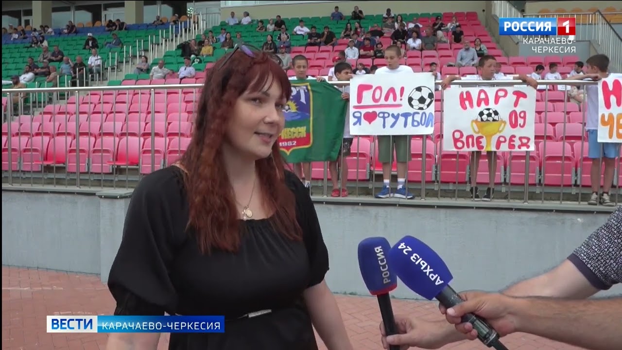 Футболисты из Карачаево-Черкесии провели товарищеский матч с соперниками из Ростова