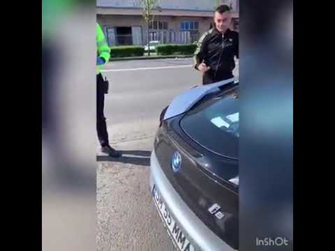 Moment inedit în trafic! Sătmărean tras pe dreapta de polițiști, și-a cerut iubita în căsătorie