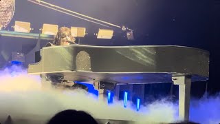 Kiss - Beth (Front Row, Quebec City, QC - November 19, 2023)