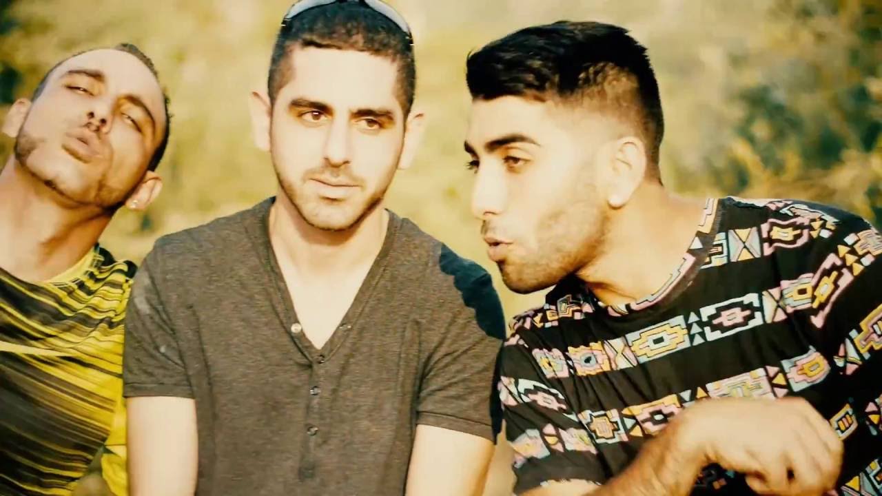 Watch אפוקליפסה - לעולם אל תוותר (הקליפ הרשמי) on YouTube Watch אפוקליפסה - לעולם אל תוותר (הקליפ הרשמי) on YouTube