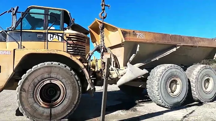Caterpillar 735 Wheel Removal, Checking Wheel Bearings with Wet Brakes