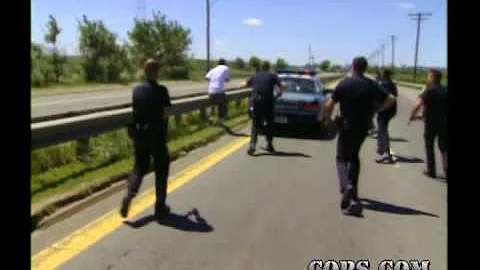 Toughest Takedowns, Officer Michael Hanlon and Gre...