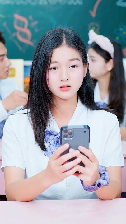 Kindness Always Finds Its Way Back!😉❤️ #linhchihihi #messyclassroom #schoolcrush #schooldrama