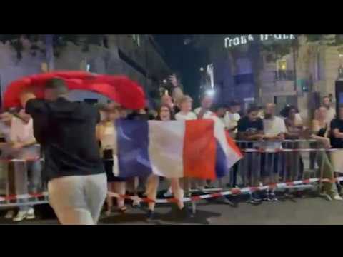 Video Mondiali, la Francia batte il Marocco ed è in semifinale: a Parigi scoppia la festa