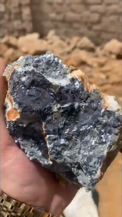 Afghan lead and zinc ore for export – sourced from rich mines and trusted suppliers. (98 characters)