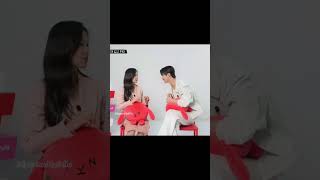 Yiieee... did you also notice it? 🥰🤣😏💙💛 #ByeonWooSeok #KimHyeYoon #WooHyecouple #delulu