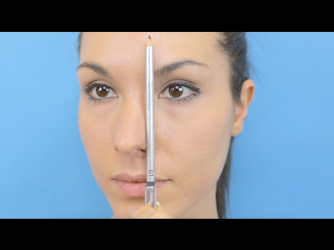 Video: L'eyeliner funzionerà per riempire le sopracciglia?