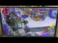 Employees of Cleveland convenience store disarm robber, hold him at gunpoint for police