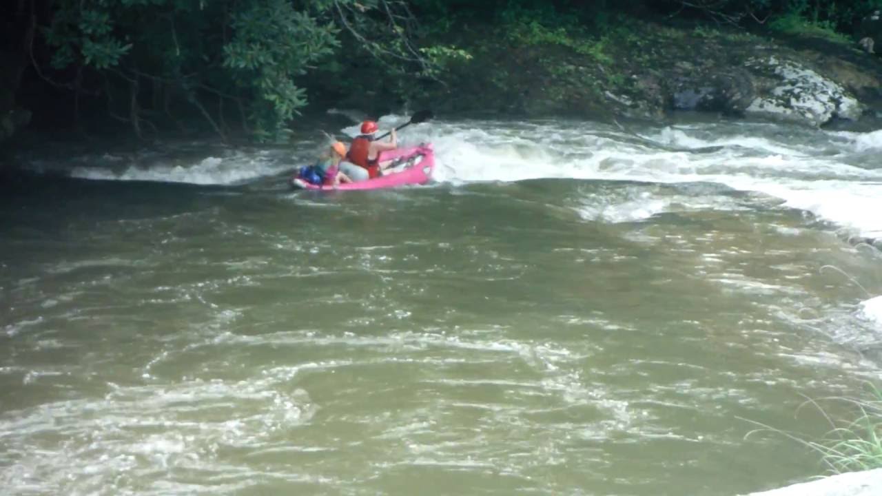 Toe River Whitewater action in Spruce Pine NC on S Turn rapid. YouTube