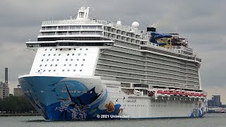 NORWEGIAN ESCAPE | the ship horn of the NCL ship during her maiden call in Rotterdam | 4KVideo