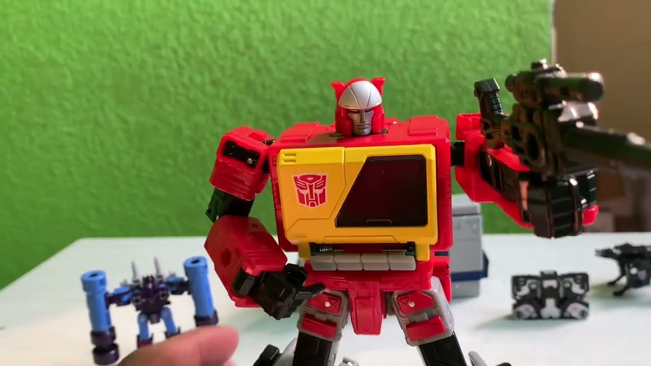 Así se transforma BLASTER en grabadora TRANSFORMERS G1 HASBRO