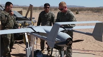 Robotics, Electro-Mechanical and Mechatronics Technologists and Technicians Career Video