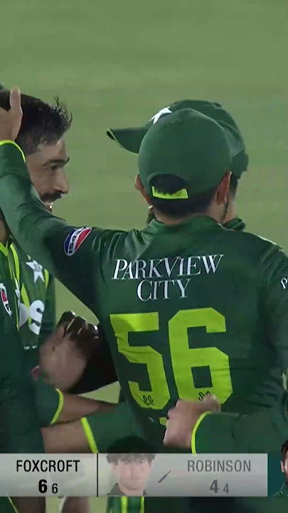 Comeback man Mohammad Amir is on the board! 🙌Ace pacers lead the charge in the Powerplay ☄️