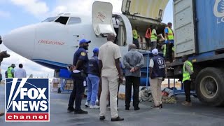 US braces for screening push as Ebola alarm grows