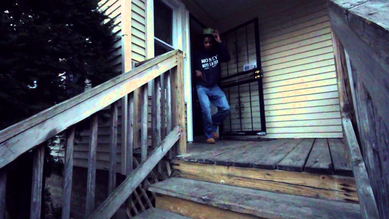 Money Mayhem Levi Da Grate ft YV & E Class - Back to the wall / Million