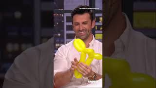 Eu Sorprende Con Su Confesión De Ser Payaso Y El Original Regalo A Paola