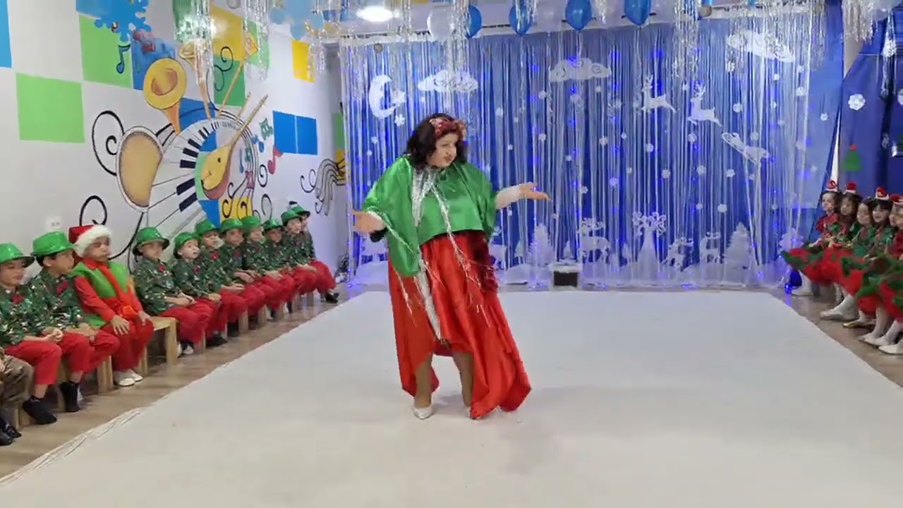 СЦЕНКА С БАБА ЁЖКОЙ.БАБА ЯГА ВОС. ГУЛШОДА ТУЛКУНОВНА.Муз рук Табассум.300-дет сад.