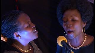 Heri Siku Moja - Reuben Kigame and Sifa Voices (DVD title: Worship At the Tent)